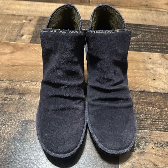 Fly London Wezo Low Heel Ankle Boot - Picture 4 of 8